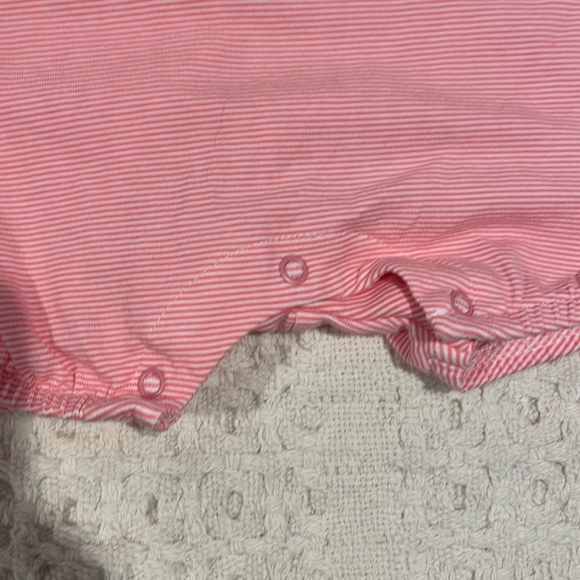 i DO Striped Ruffle Bumblebee Romper 9M - Picture 4 of 6